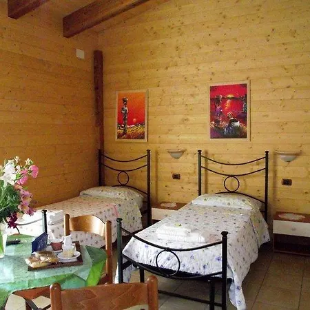Bed & Breakfast Beb Casa Di Lety 4*