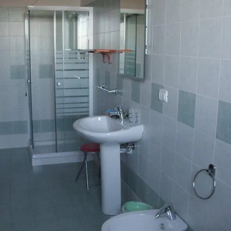 Bed & Breakfast Beb Casa Di Lety 4*
