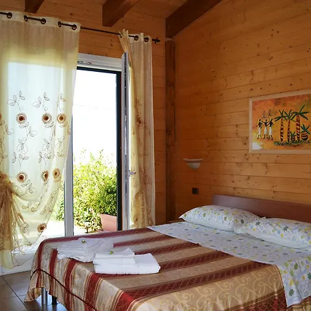 Bed & Breakfast Beb Casa Di Lety Roseto Degli Abruzzi